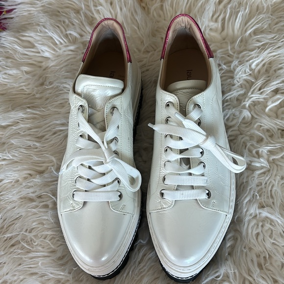 Laura Bellariva NWOT sneakers - Picture 3 of 6